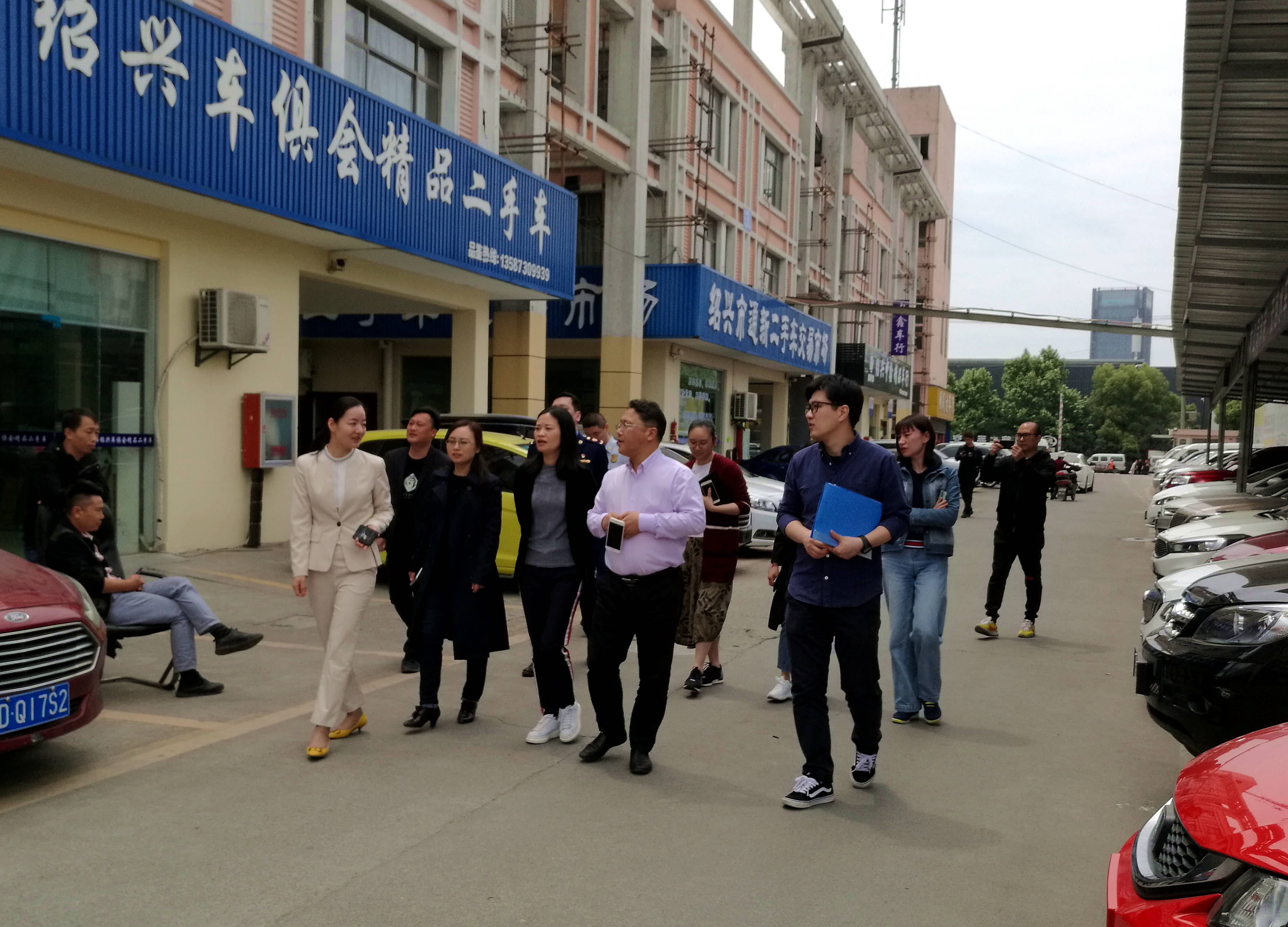 越城区副区长柴凌凌、陈敏一行莅临绍兴凯发k8国际进行安全生产检查