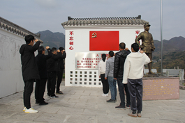 不忘初心 牢记使命——天台凯发k8国际党支部开展红色主题教育活动